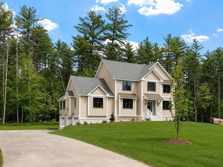 Property Photo:  16 Unkety Brook Way  MA 01827 