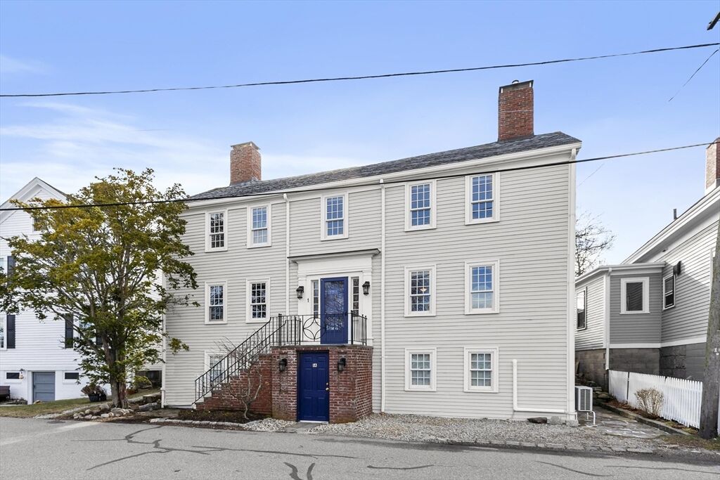 Property Photo:  1 High St  MA 01966 