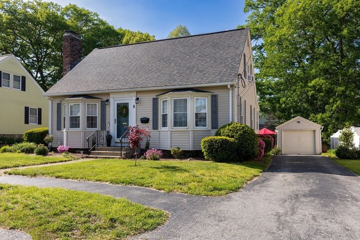 Property Photo:  8 Merriweather Rd  MA 01602 
