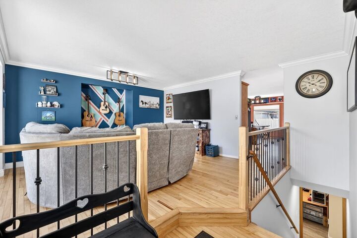 Property Photo:  4406 48 Street  AB T4G 1W8 