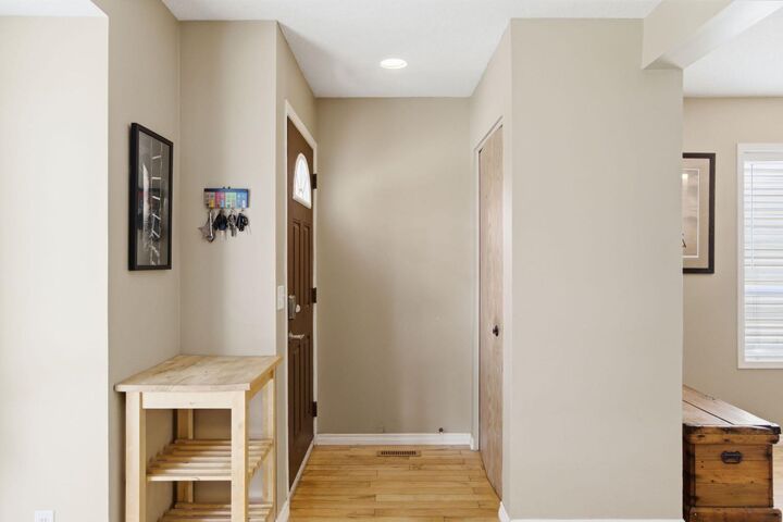 Property Photo:  90 Coventry Lane NE  AB T3K 4G4 