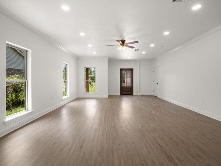 Property Photo:  1281 Miller  LA 70634 