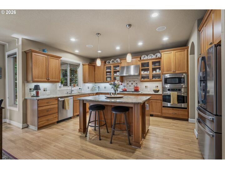 Property Photo: 5352 Washington Ct OR 97035