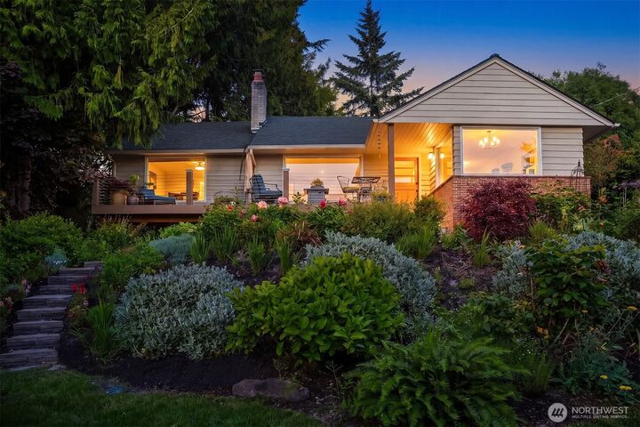 Property Photo:  9326  California Avenue SW  WA 98136 