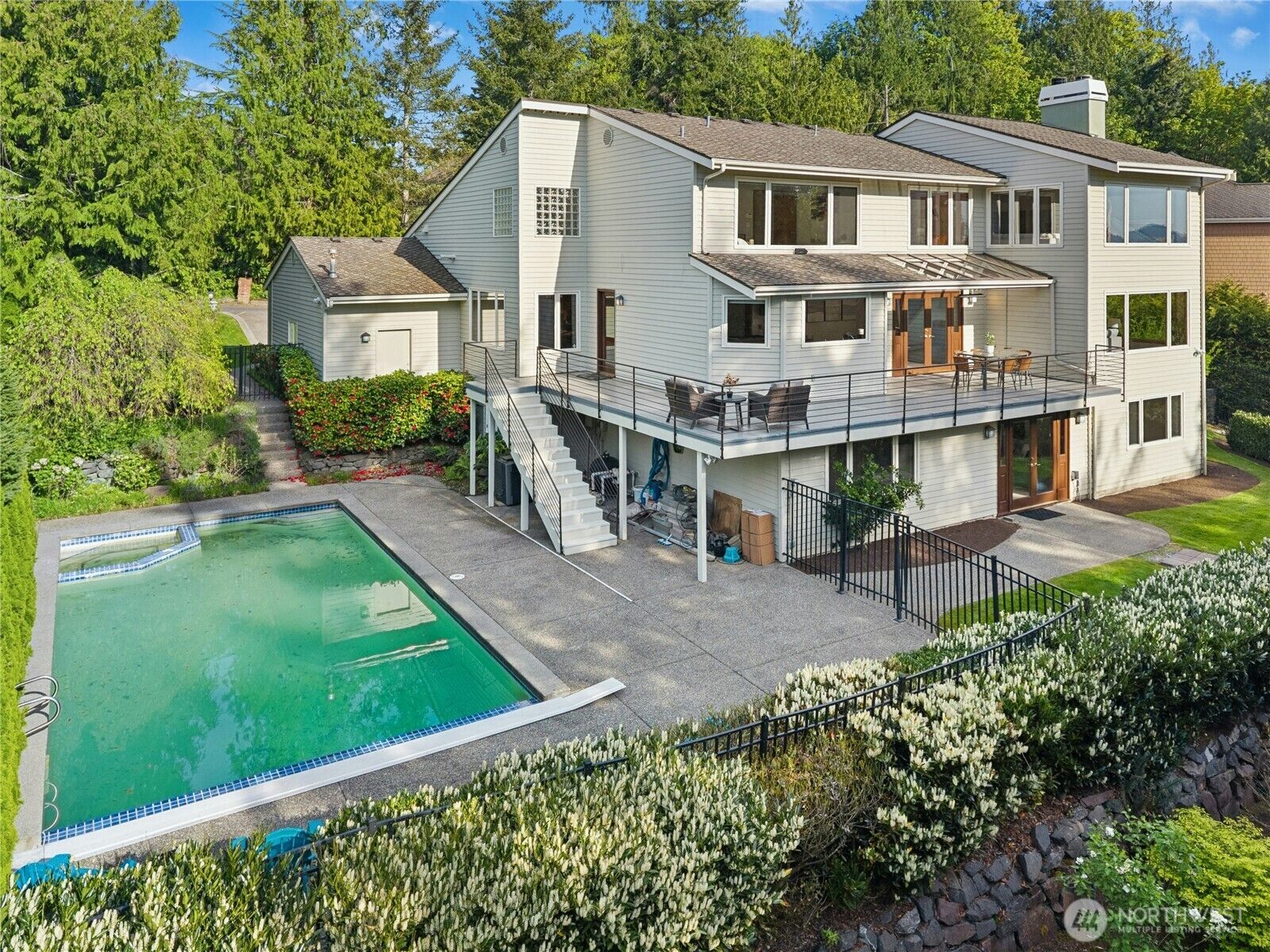 Property Photo:  20005 NE 42nd Street  WA 98074 