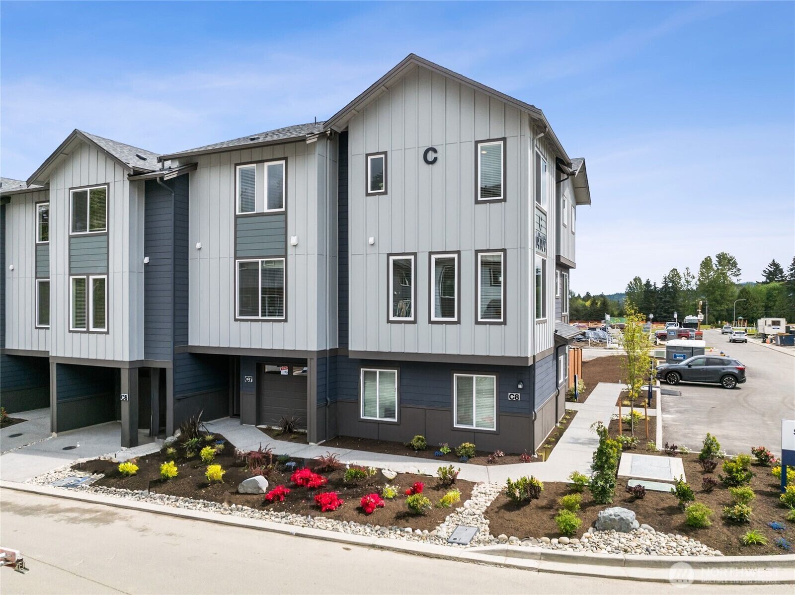 Property Photo: 14707 87th Avenue SE Jj4 WA 98296