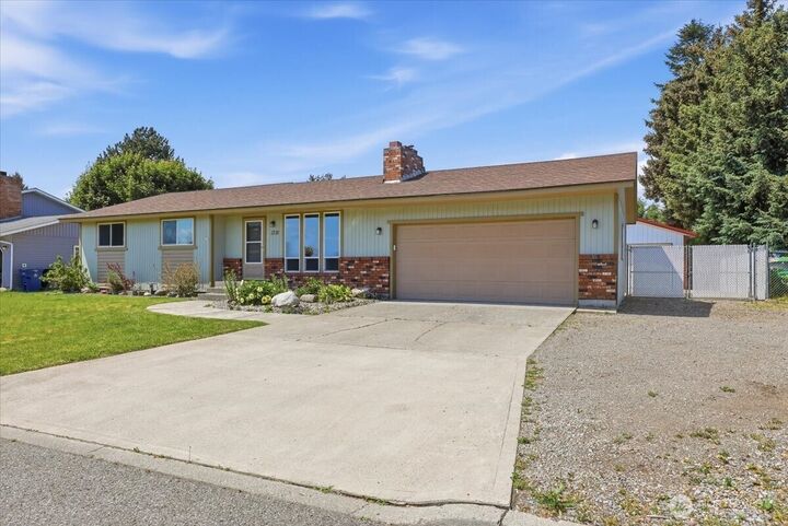 Property Photo:  1715 N Herald Road  WA 99206 