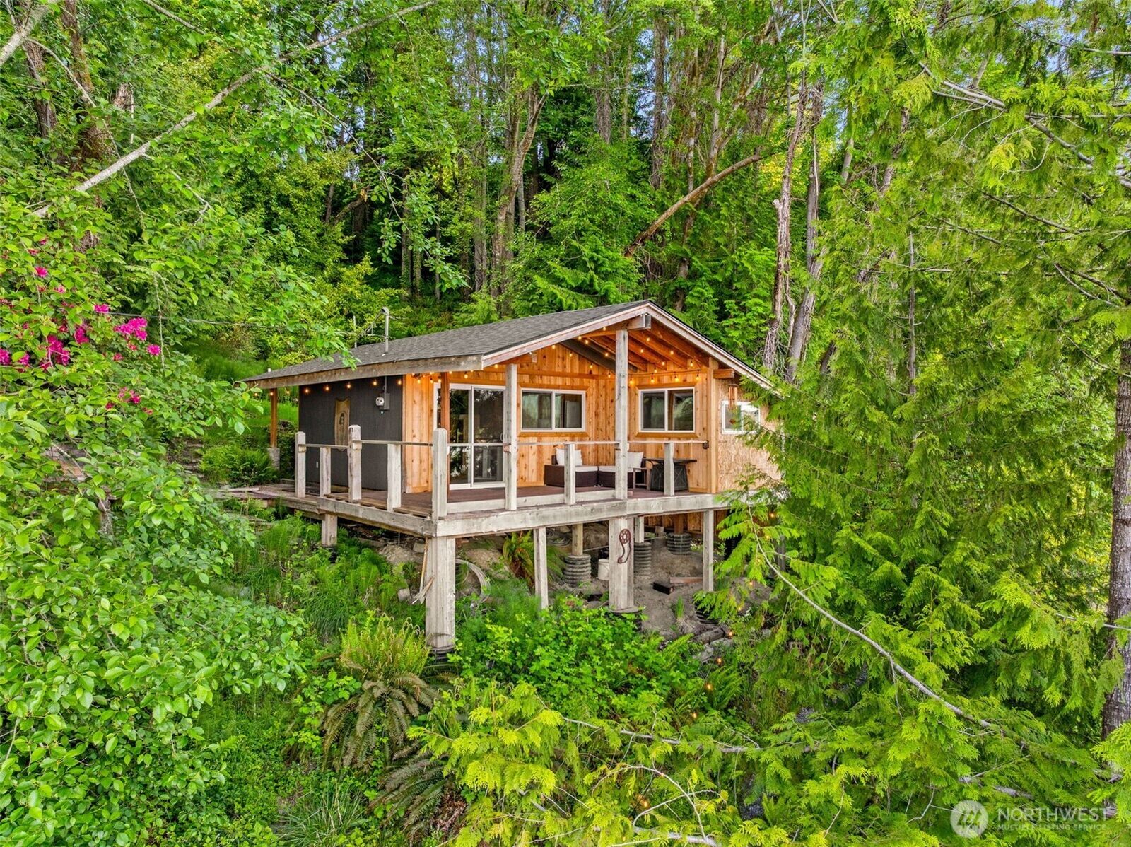 Property Photo:  9524  Maple Beach Lane NW  WA 98502 