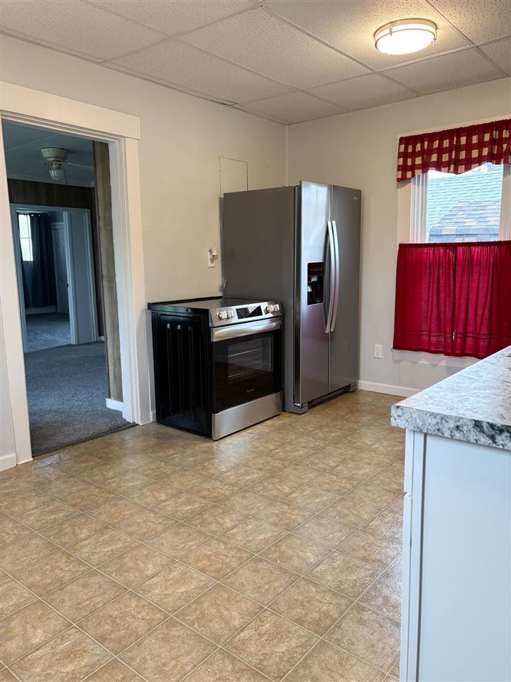 Property Photo:  706 S B Street  IN 47374 