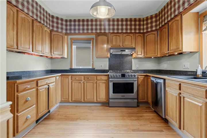 Property Photo:  17 Woodward Avenue  RI 02914 