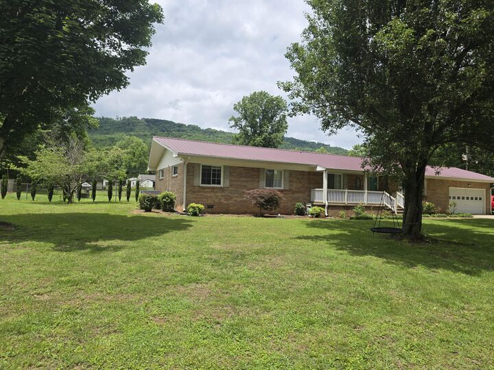 Property Photo:  191 First Avenue  TN 37327 
