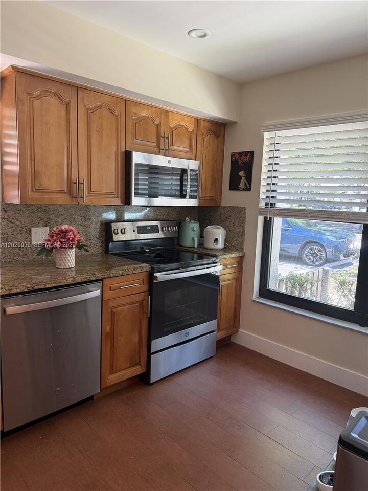 Property Photo: 13224 SW 111th Ter 5-1 FL 33186
