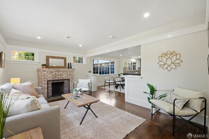 Property Photo: 2709 Vallecito Place CA 94606