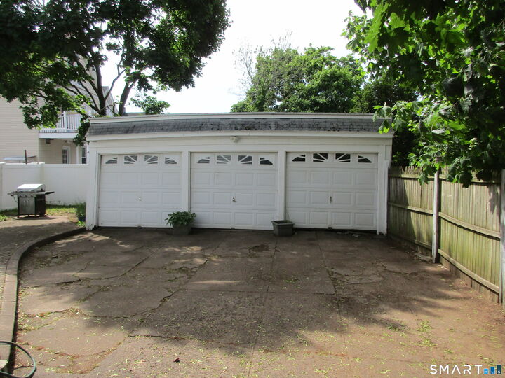 Property Photo:  160 Main Street  CT 06516 