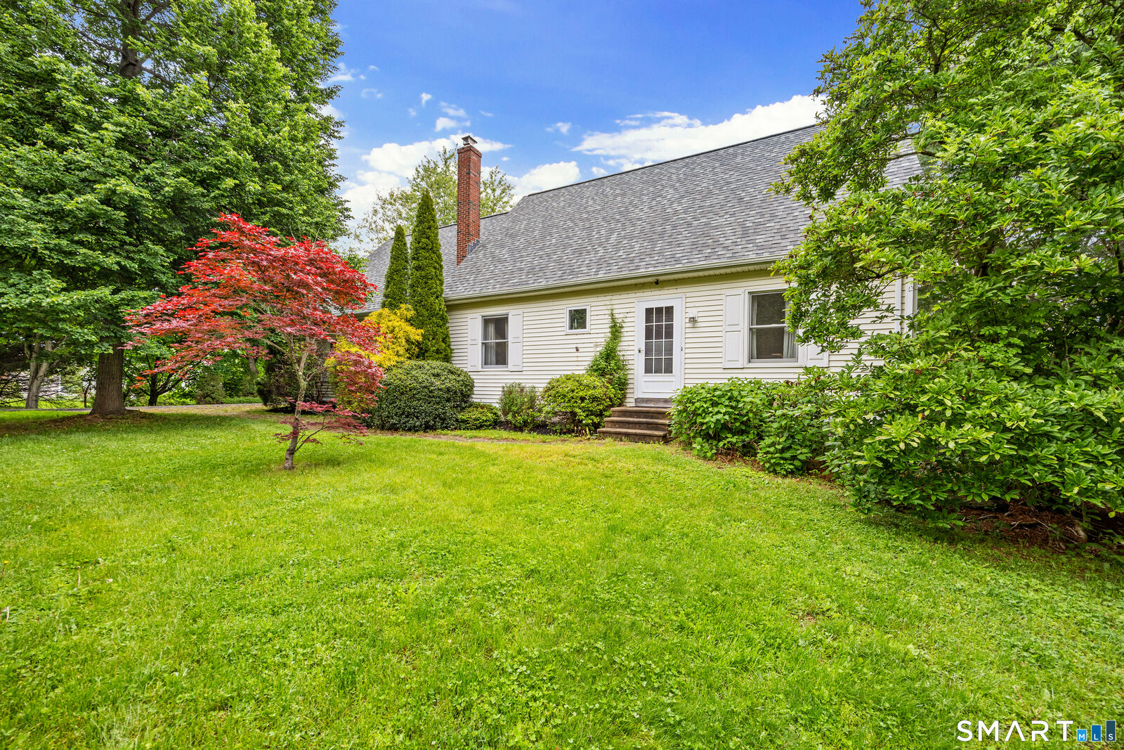 Property Photo:  694 Millbrook Road  CT 06457 