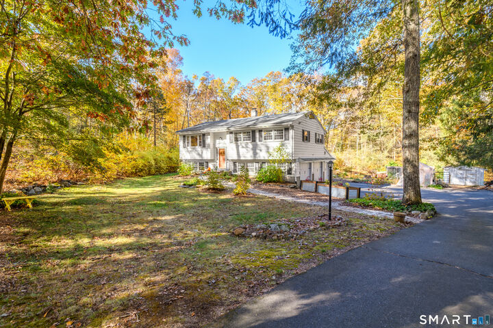 Property Photo:  16 Marion Road  CT 06524 