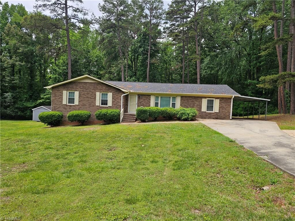 Property Photo:  218 Hall Street  NC 28144-2136 