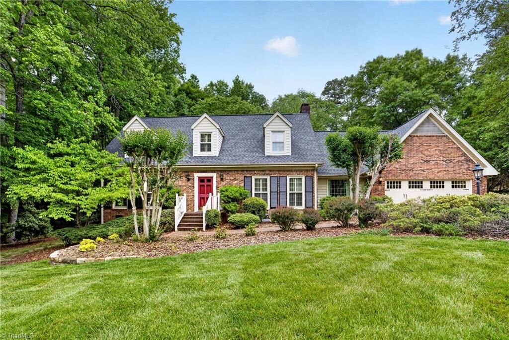 Property Photo:  1319 Heathcliff Court  NC 27262 