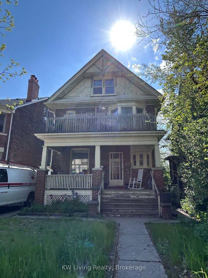 62 Indian Road Crescent — photo 1