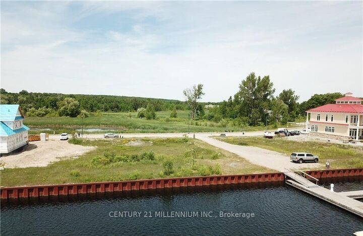19 Dock Lane — photo 1