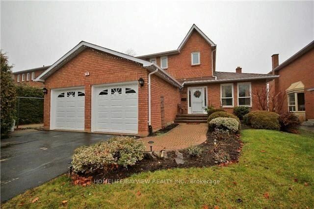 Property Photo: 128 Heathwood Heights Drive ON L4G 4W1