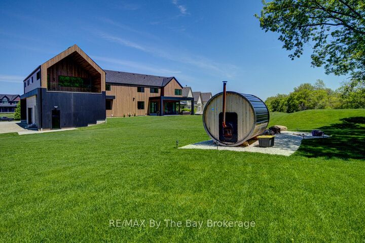 Property Photo: 18 Raintree Court ON L9Y 0K2
