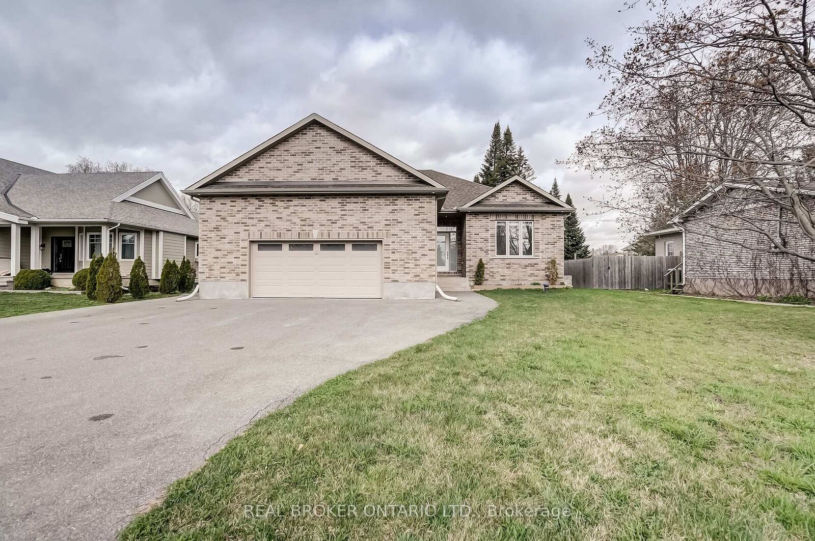 Property Photo: 6237 Perth Street ON K0A 1Z0