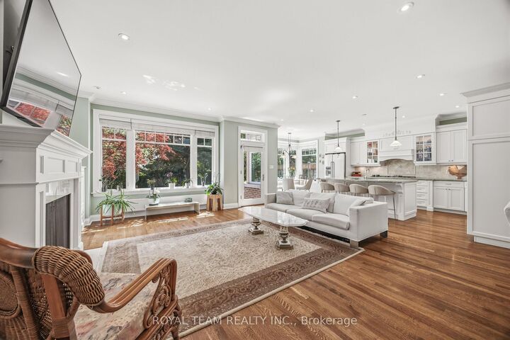 Property Photo: 107 Esgore Drive ON M5M 3S1