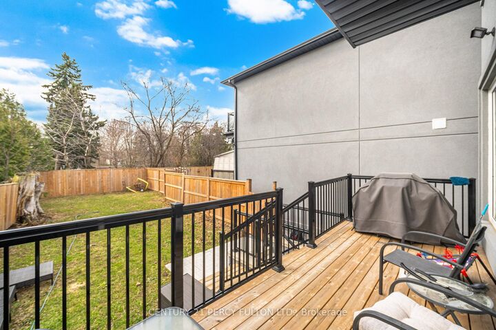 Property Photo: 195 Danforth Road ON M1L 3X1