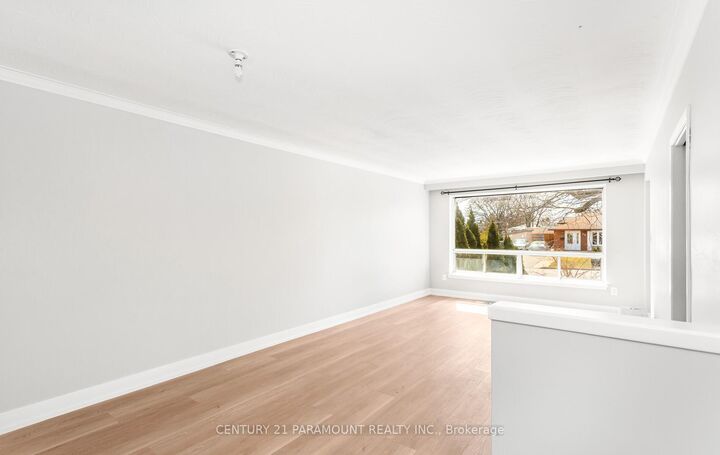 Property Photo: 39 Aloma Crescent ON L6T 2N8
