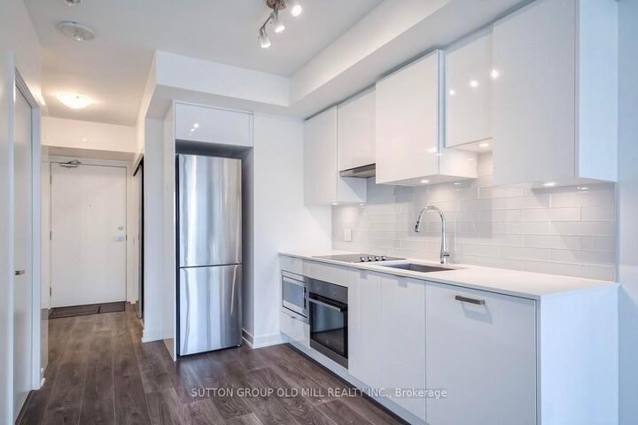 Property Photo: 195 Redpath Avenue 1411 ON M4P 0E4