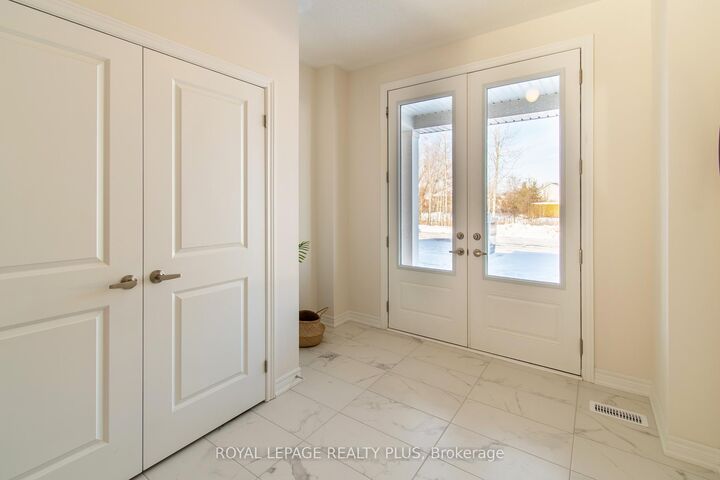 147 Dovedale Drive — photo 1