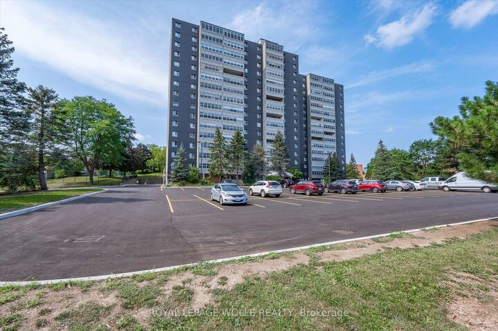 Property Photo: 225 Harvard Place 1510 ON N2J 4H4