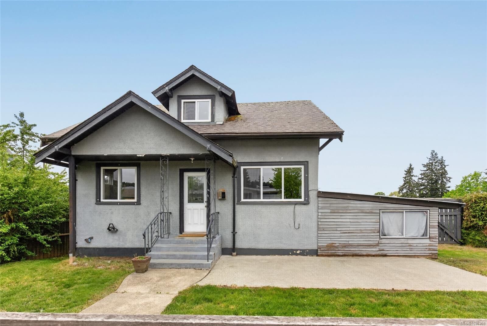 Property Photo:  2798 10th Ave  BC V9Y 2N9 