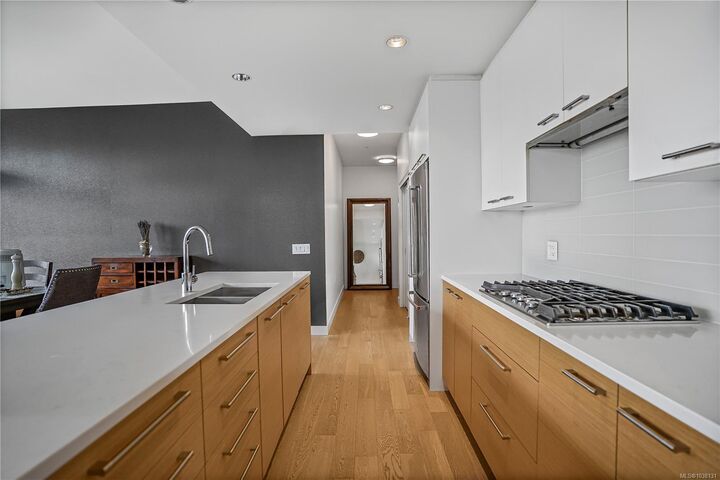 Property Photo: 4011 Rainbow Hill Lane #402 BC V8X 0B6