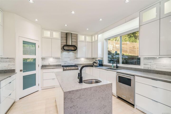 Property Photo: 217 Timbercrest Way BC V9T 0H1