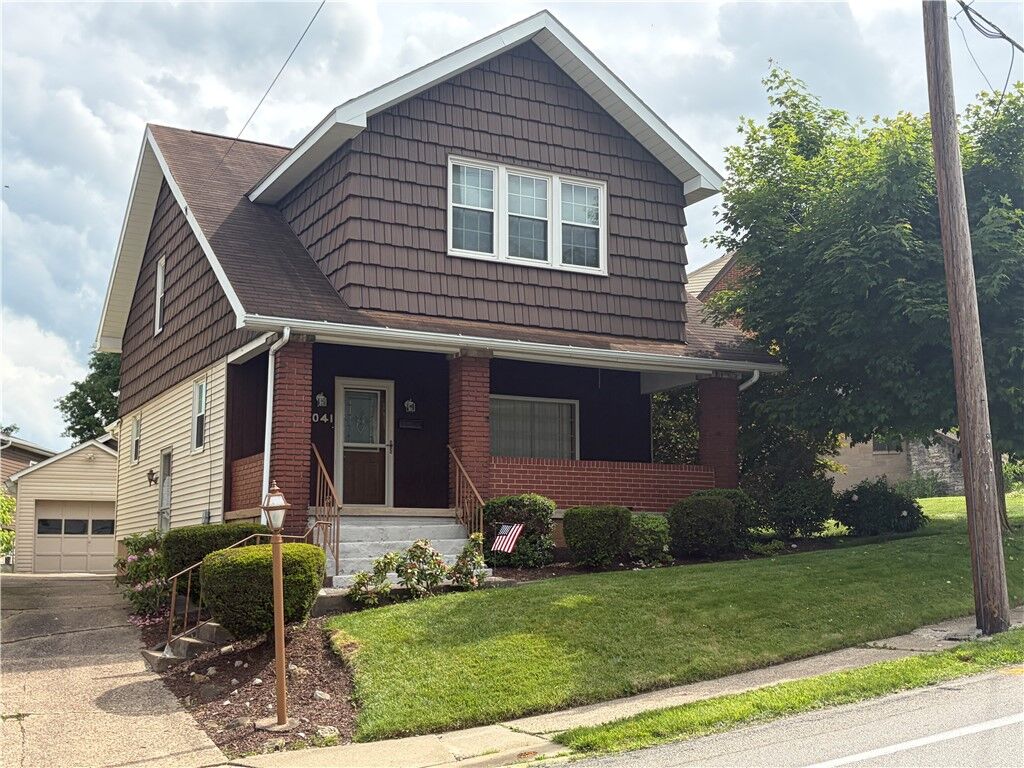 Property Photo: 1041 4th Street PA 15063