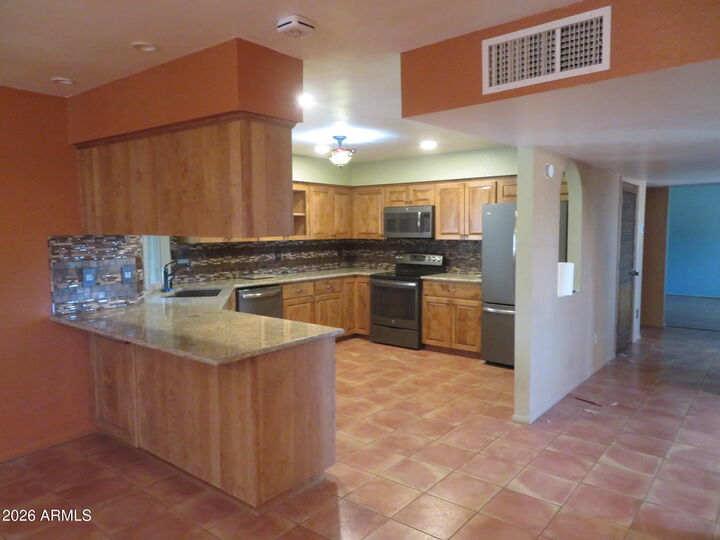 Property Photo: 2566 Inverrary Drive AZ 85650