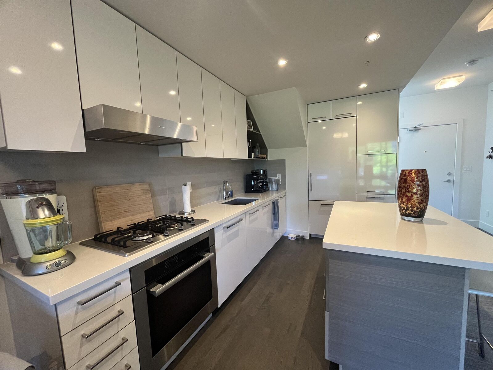 Property Photo: 1628 West 4th Avenue 410 BC V6J 0G6