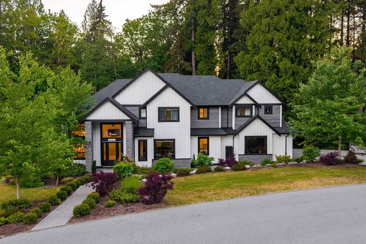 Property Photo: 12583 261 Street BC V2W 1C4
