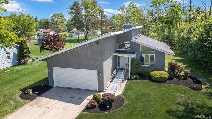 Property Photo:  2179 Stony Point Road  NY 14072 