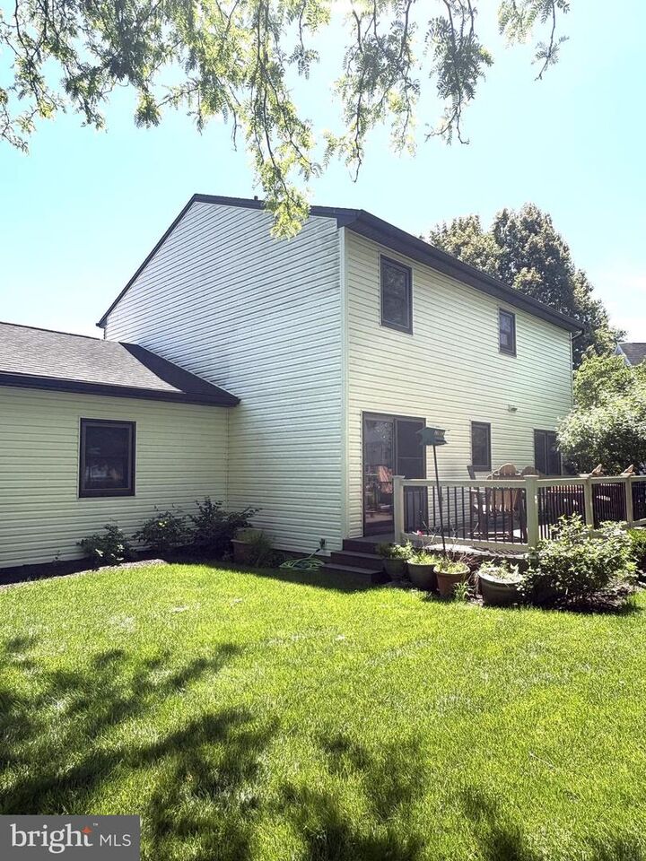 Property Photo:  10 Matthew Court  PA 17015 