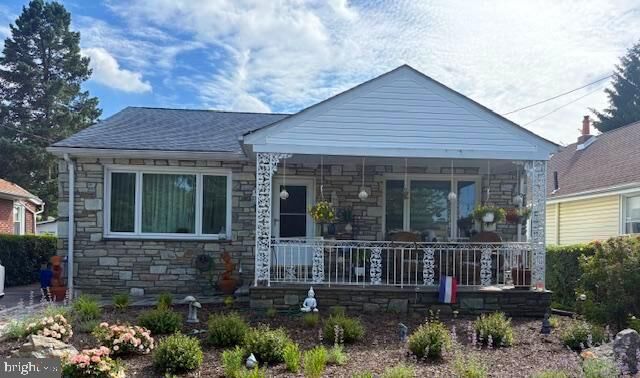 Property Photo:  712 Benson Street  PA 19111 