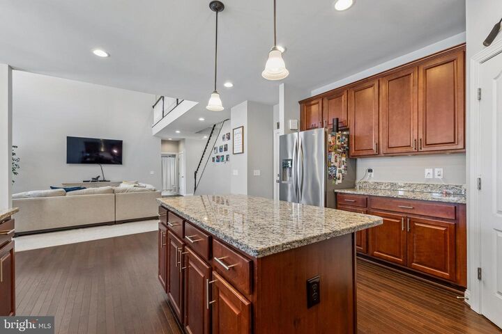 Property Photo:  12609 Greenhouse View Lane  VA 22192 