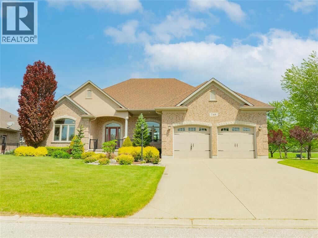 Property Photo: 748 Norman Street West ON N0N 1T0