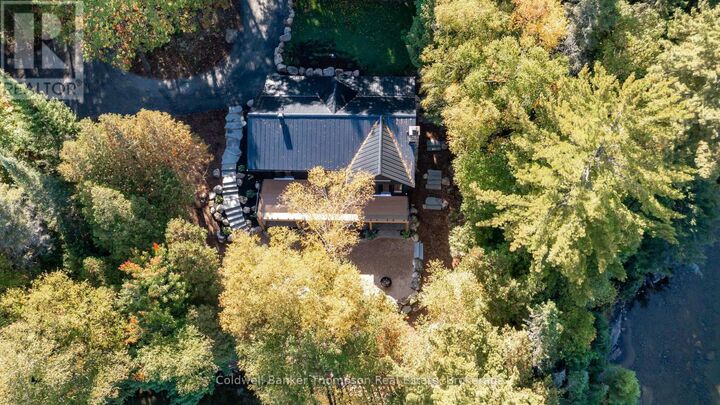Photo de la propriété: 1108 South Bernard Lake Road ON P0A 1Z0