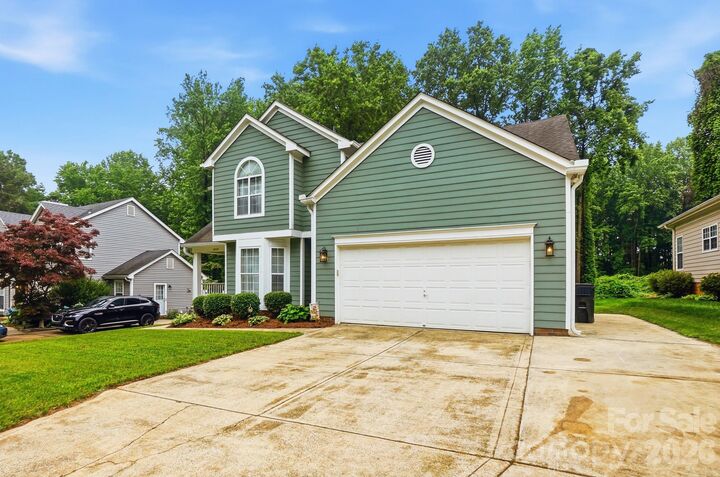 Property Photo:  6000 Carriage Oaks Drive  NC 28262 