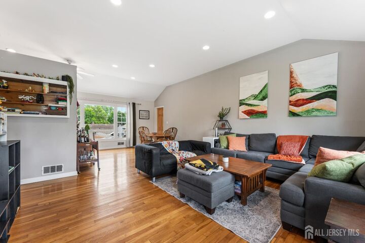 Property Photo:  5 Willow Avenue  NJ 08854 