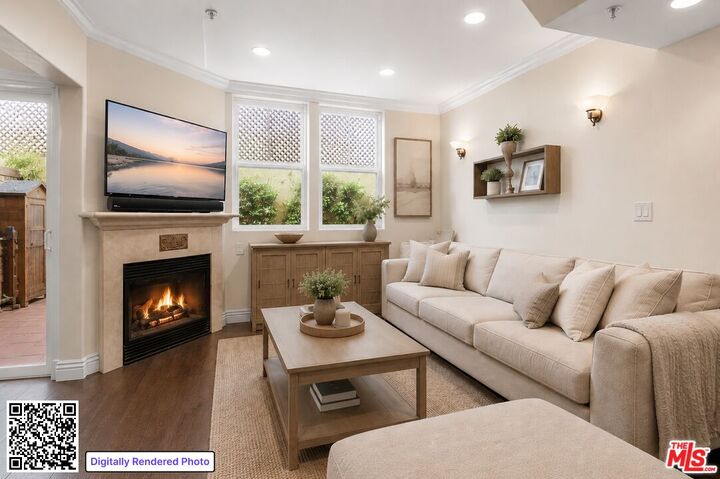 Property Photo:  1050 N Edinburgh Ave  CA 90046 