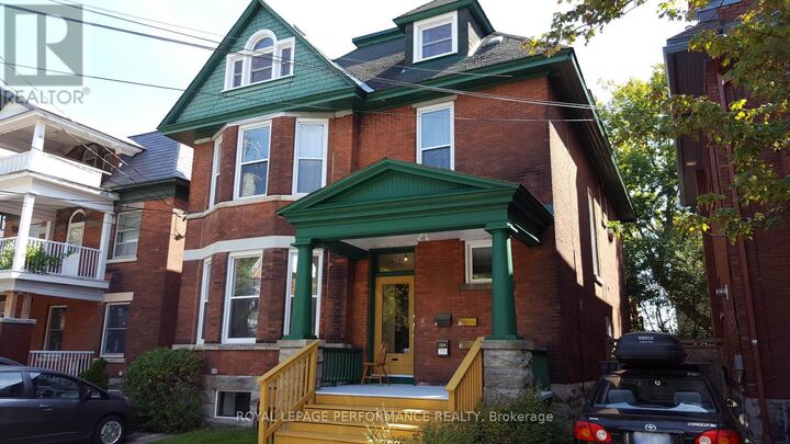 Property Photo:  66 Delaware Avenue  ON K2P 0Z3 